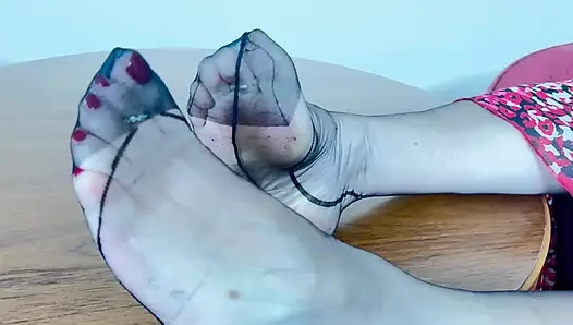 Tante sandra pakai korsetnya setiap hari