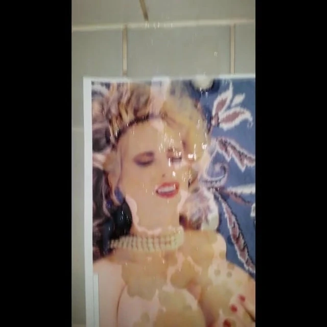 Cum tribute for Wendy Whoppers