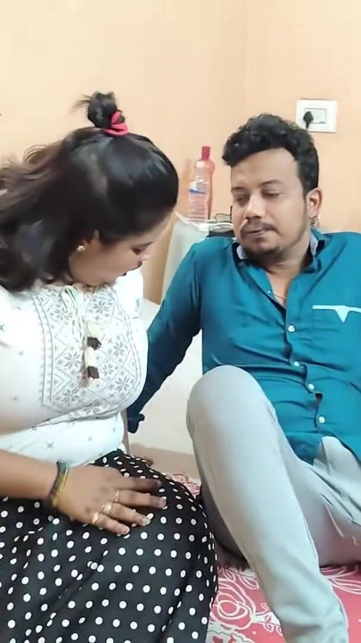 MAKAN MALIK NE TIME PE RENT NA DENE KE KARAN MUJHE CHOD KE WASUL KIYA | Clip 1