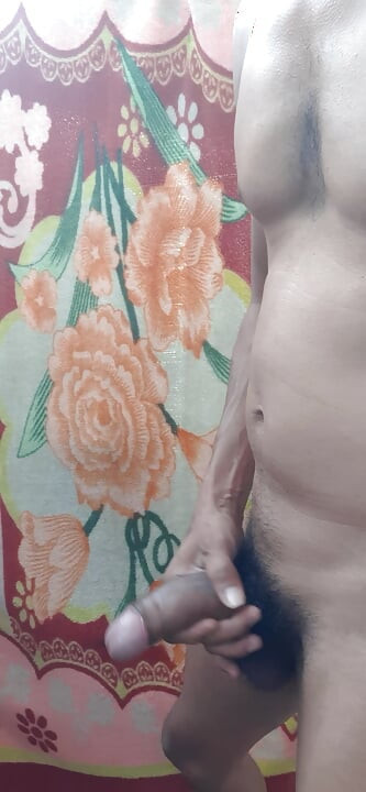 ควยดําชักว่าวใหญ่ชายอินเดียเย็ดยืน