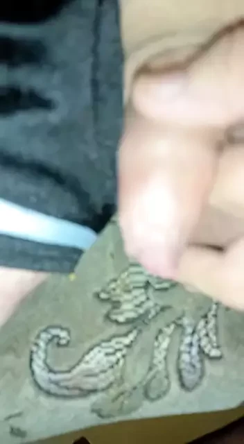 Fidgeting to help my tiny willy get going