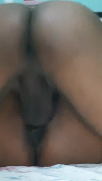 मैं इसे अच्छा दे रही हूं और मेरे पति देख रहे हैं। | क्लिप 1