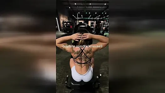 Tiktoker kız insta canlı yayında hayranı tarafından sikiliyor