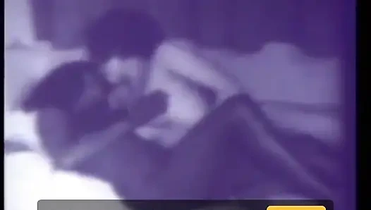 3some vintage dengan milf hitam & putih terangsang dan dildo strapon (tanpa audio tapi musik)