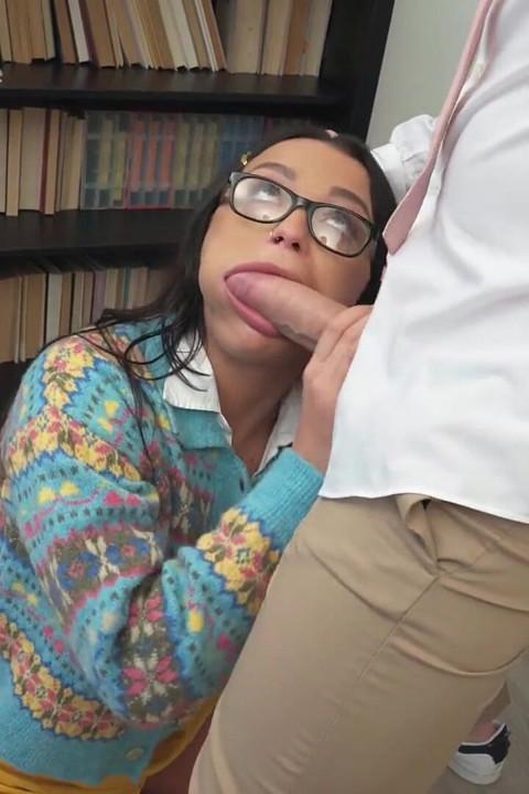 Fakehub Originals - Study Room Shag, Two Dirty Nerds Erica Black and Maria Wars Share 1 Dick