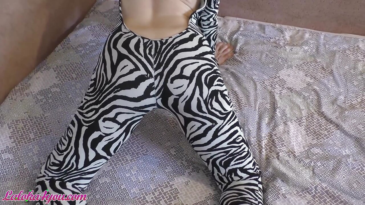 Sexy girl sensual sucking and hard cowgirl big dick