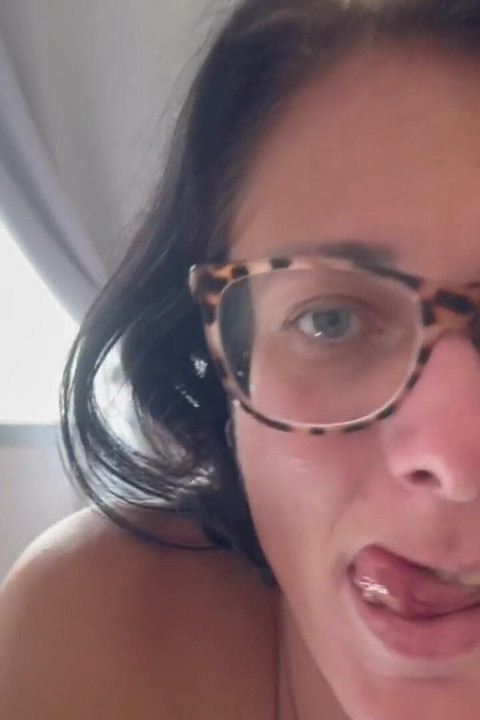 เย็ดตอนเช้า