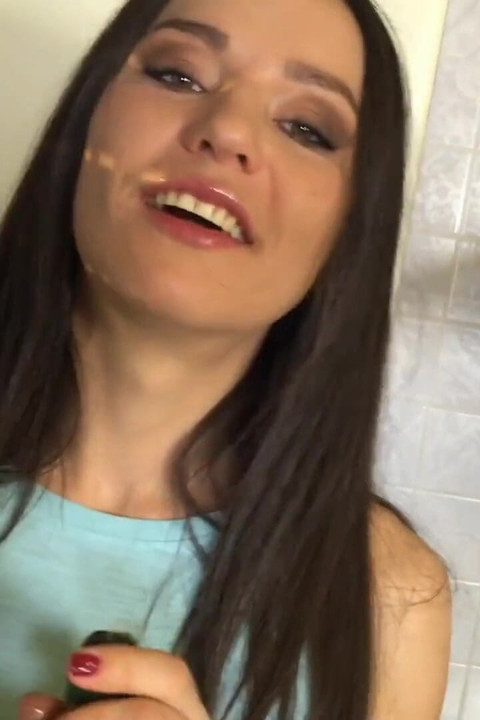 Russian babe Nataly Gold uses cucumber to screw her desired cunt