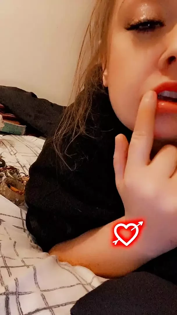 Chloesmokebomb-video