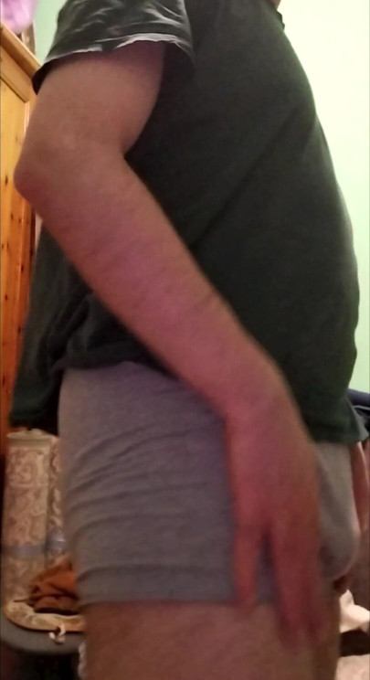 Βοήθησέ με να γδυθώ