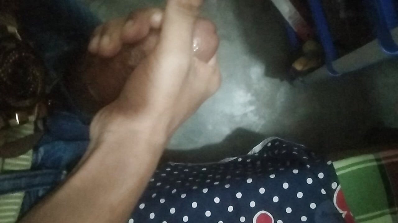 He wanted to fuck a girl So I hit my hand
