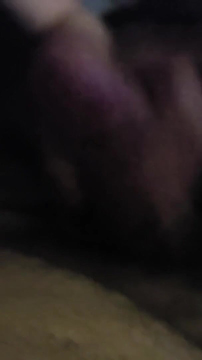 Η πραγματική θετή αδερφή μπήκε κρυφά στο δωμάτιό μου μόνο και μόνο για να ρουφήξει το σπέρμα μου στο στόμα | Κλιπ 1