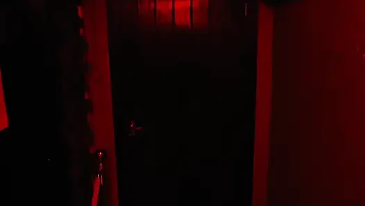Alternatif terapi kliniği dizisi vibratör, dildo ve yarak açgözlü bir kız için baston kombinasyonu