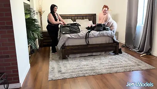 Teaser bts - dua cewek super semok ini menggilir mainan seks favorit mereka - muncrat 02-06-26