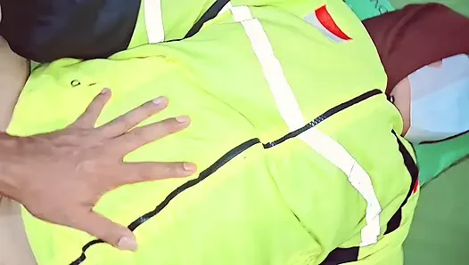 Ojol wanita!! Perjuangan DRIVER ojol wanita mencari cicilan kredit mau di entot full gaya doggy demi mendapat rating bintang 5 & uang tip