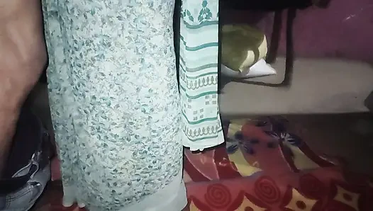 Bhabhi ko Raat Ko Chod Dala