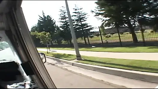 Junge süße wird abgeschleppt und hart gefickt