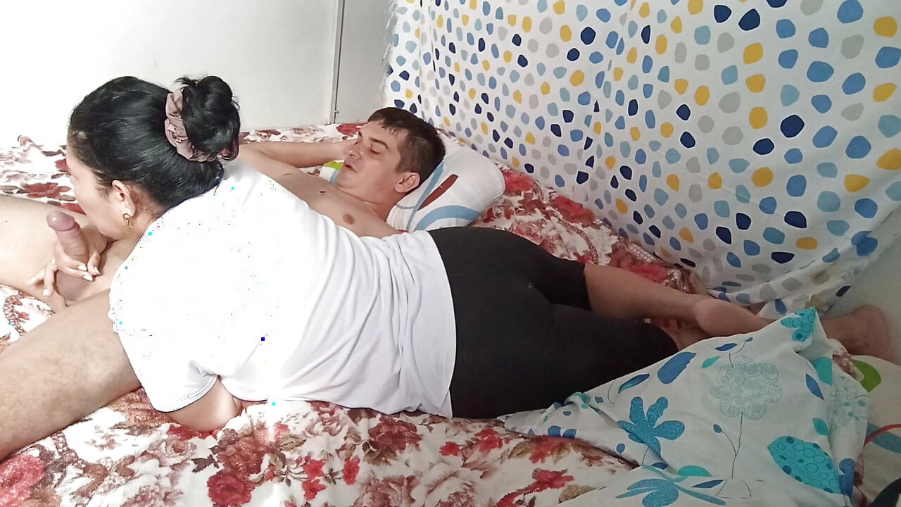 Spremna za ljubav do grla
