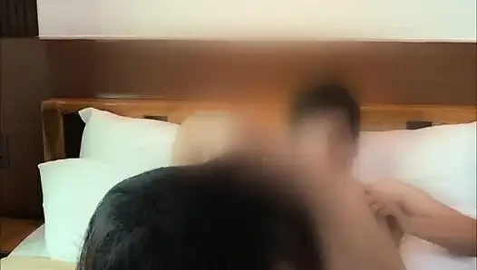Filipina provando verga Ecuatoriana