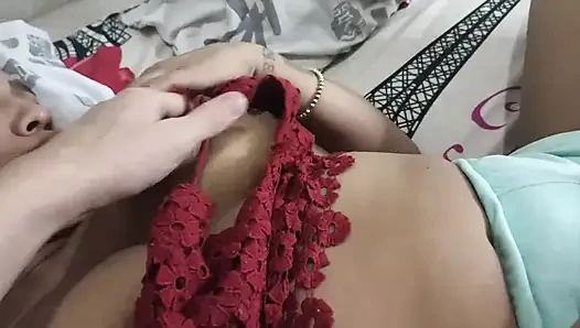 Устал быть девственницей, я на улице, и это мой первый клиент им из Майами Соединенные Штаты с большой задницей и большими Ti