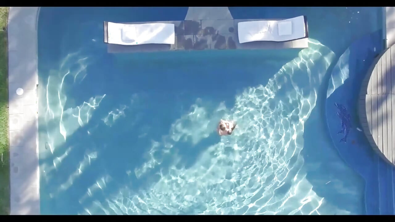 The Great Challenge of Lesbian Supermodels!! - (challenge #07)