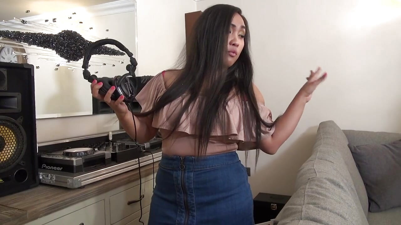 Sweet Asian stepdaughter fucked from her big cock stepdad