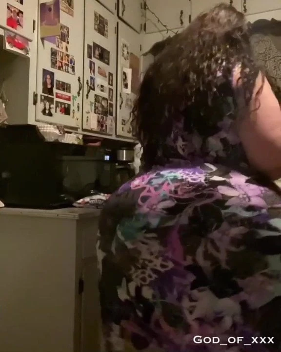 Monster ass dancing