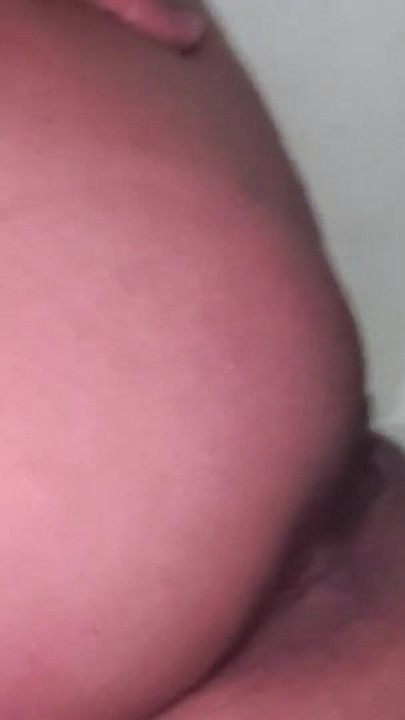 otrogen fru suger och knullar utomhus sedan knullas grovt och rått efter rövslickande | Klippa 3