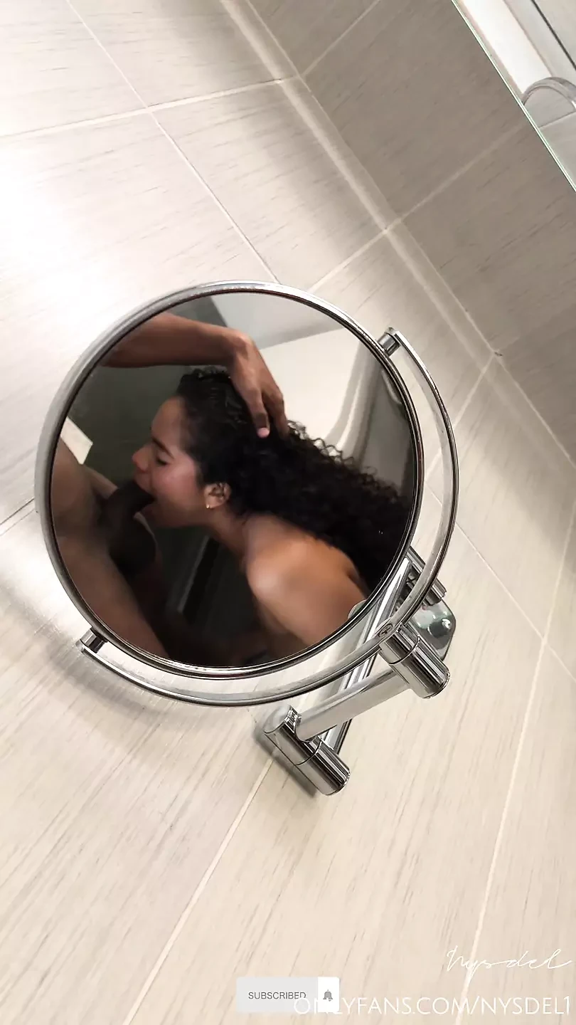 girlfriend enjoys deep blowjob -Amateur couple- Nysdel