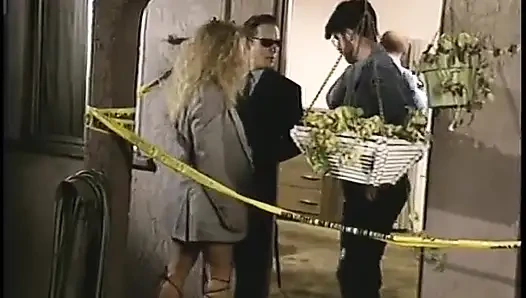 Esmer 69'un sarışını sikilirken