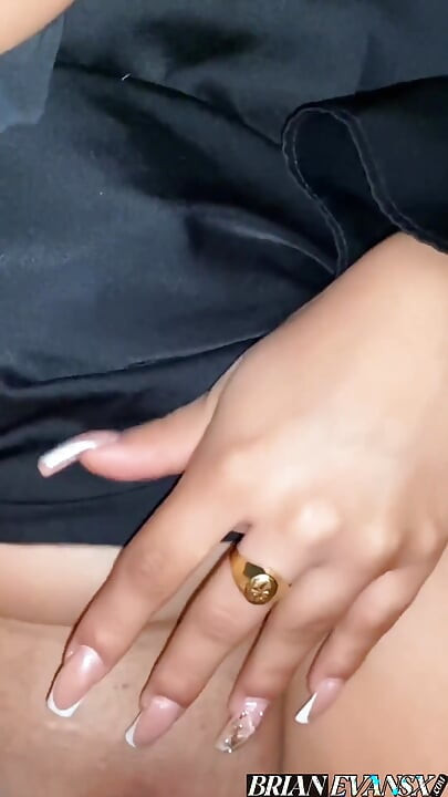 Loira Colombiana Pequena Me Mostra a Cidade E Fazemos Sexo Em Público No Carro - Brian Evansx