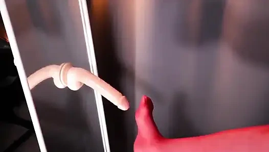 Evde kadın kılıklı oyun