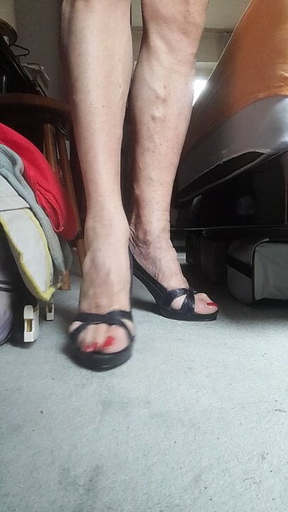 Marzia feet