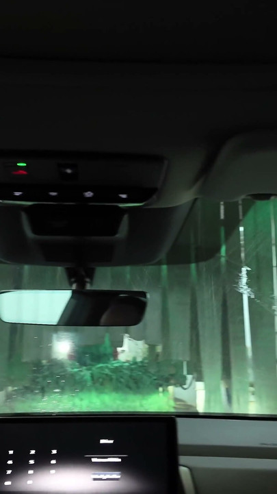 Rửa xe với Lorena