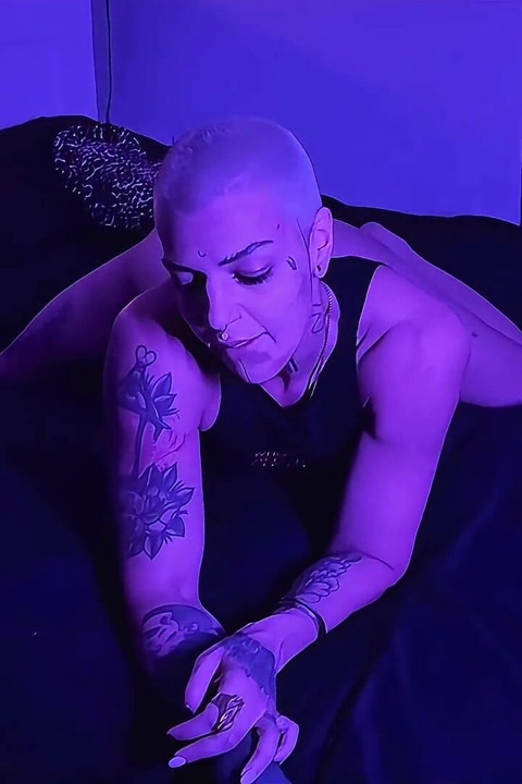 Keep Your Eyes on Me - Surprise Girlfriend Twist