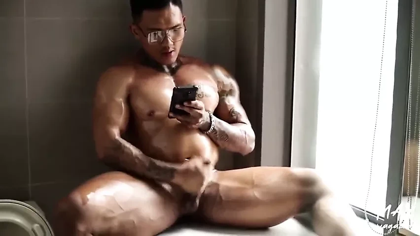 Thai Muscle tattoo get worship and jerk off