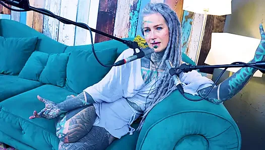 Aku lagi ngomongin tentang s - shame - asmr podcast sfw lagi ngobrol sama model tato rambut gimbal gotik