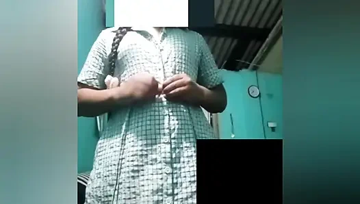 Panggilan video seksi wtsup dengan temanku dan meraba puaay dan istri mallylu telanjang penuh