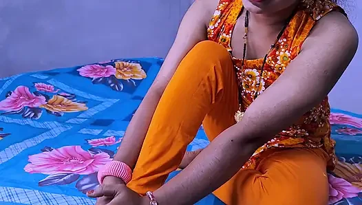 Asyalı Hintli desi üvey kız kardeş sert sikişiyor