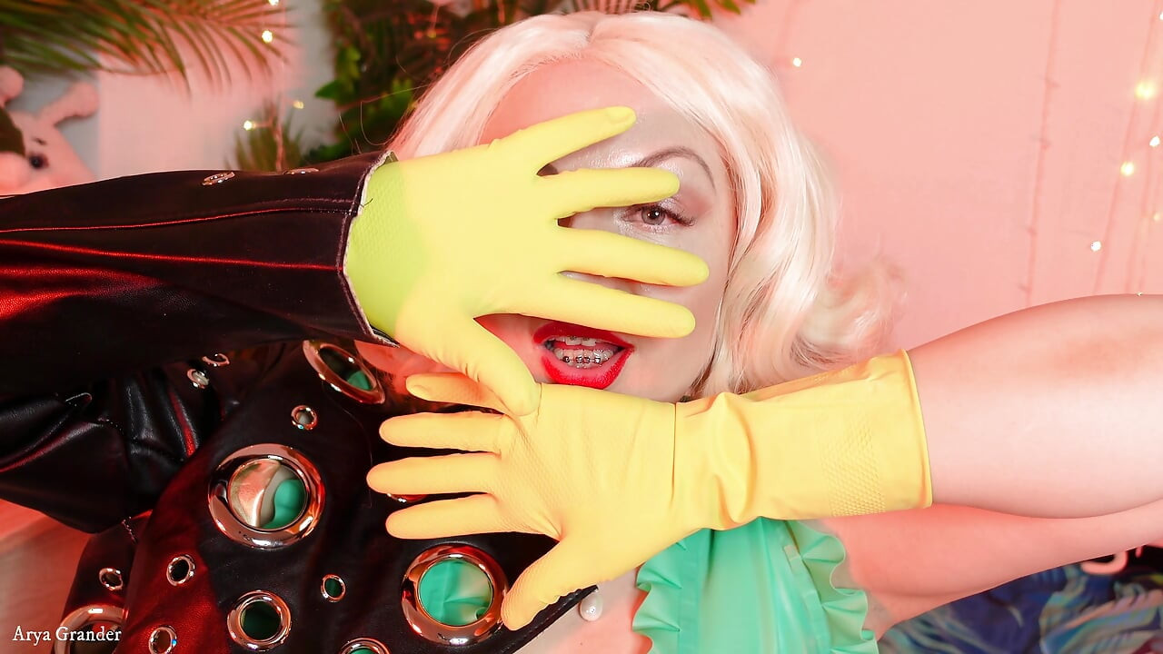 ASMR household gloves