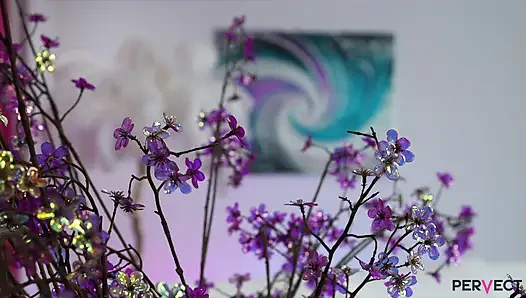 Pervect Jada göt yalıyor ve büyük zenci yarağı tarafından sikiliyor