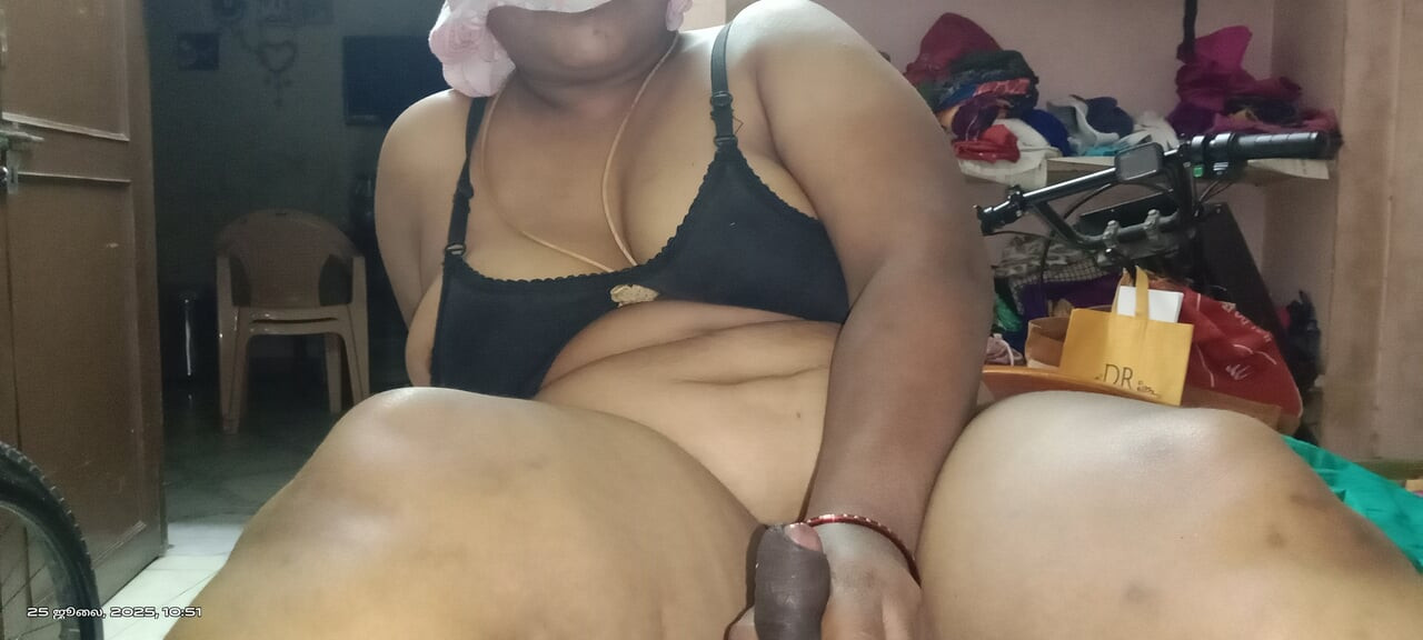 Tamil rashtriy larki meri patni ne mera lnd pakara aur mere andar dal diya aur mujh par savar ho gee