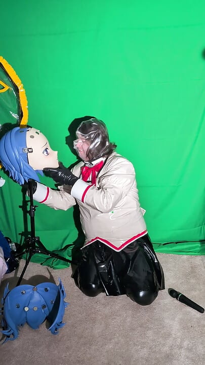 PVC Kigurumi Cosplayer Madoka Uniform Vibrator en Breathplay