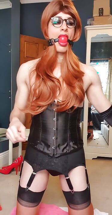 Getting dressed up like a little whore does have it's effects on me