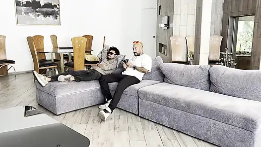 Un Sueno de 3 Gali and the 3 some .