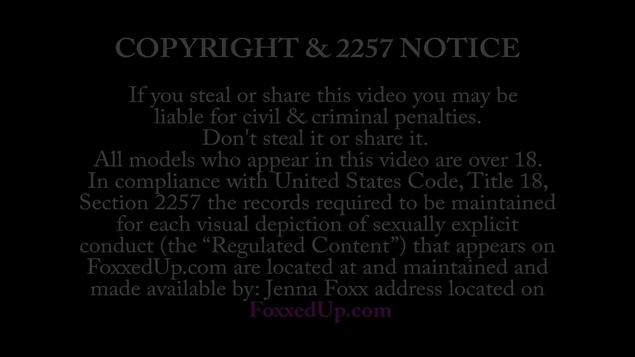 Jenna foxx lagi asik nyepong kontol sampai muncrat