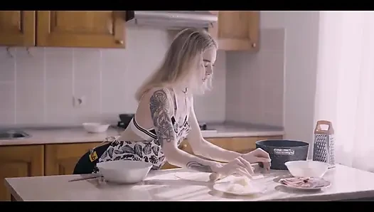 This Hot Babe Made More Than Just Pizza