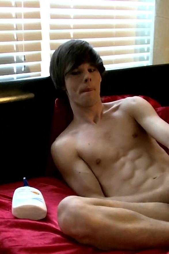 Some Hung Twink Foot Fun!