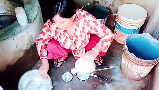 Cewek ini mengoda dan selingkuh dari suaminya waktu lagi liburan sama pria asing, tapi dia cantik banget