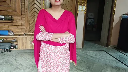 Hintli desi genç kız saara arkadaşı ona bir seks hikayesi anlattığında baştan çıkarıldı